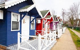 Tias Shelale Otel